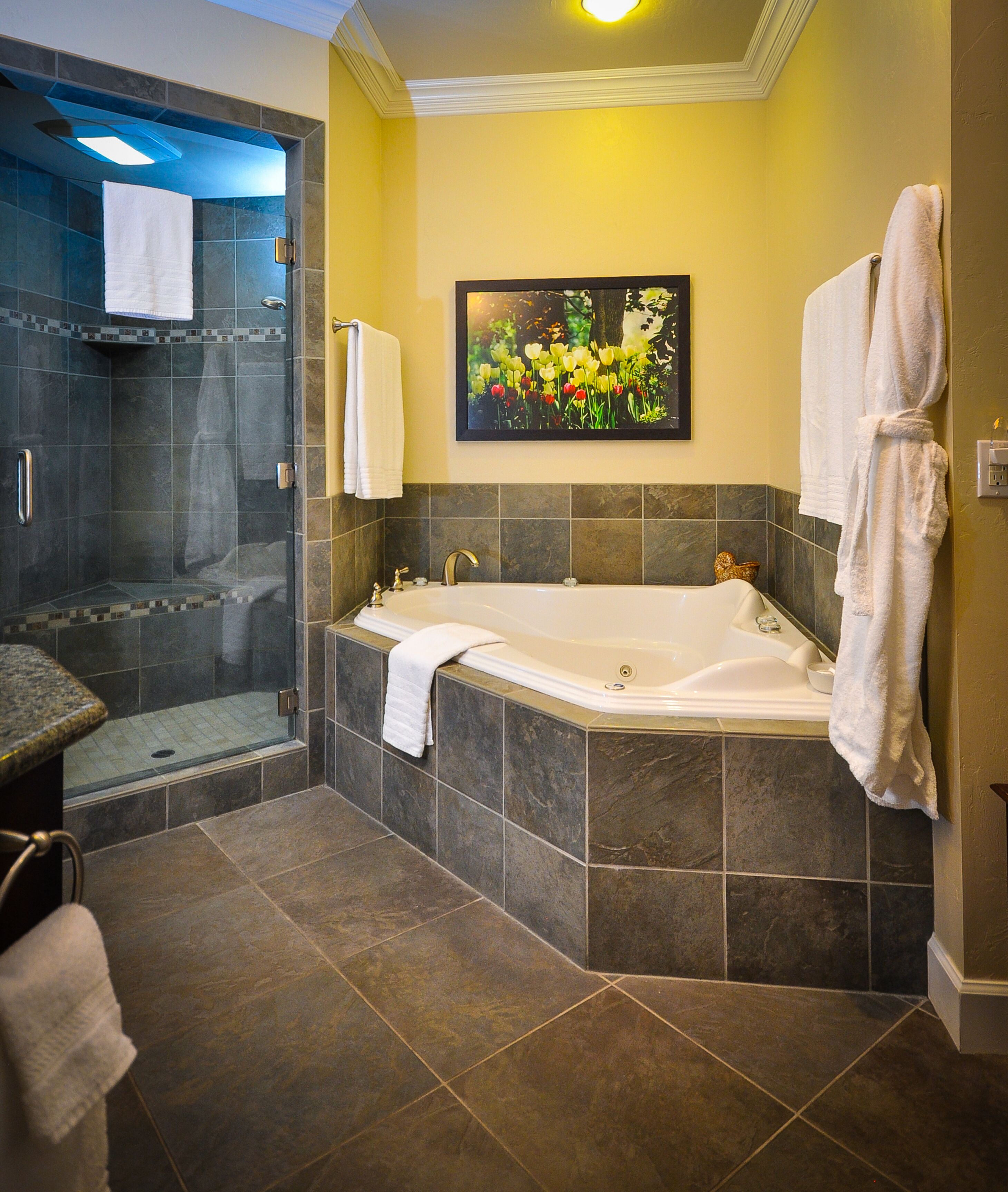 Britt Cottage  Perfect Location