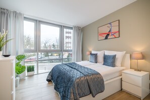 3 bedrooms, bed sheets