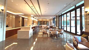 Lobby-Lounge