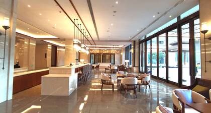 Howard Johnson the Bund Hotel Gasa