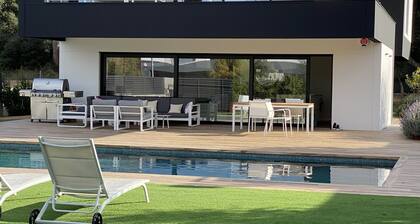 Villa with Pool