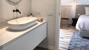 7 chambres, bureau, fer et planche à repasser, Wi-Fi gratuit