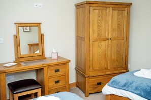 3 Schlafzimmer, Bügeleisen/Bügelbrett, kostenloses WLAN, Bettwäsche
