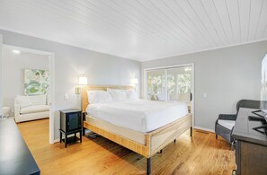 3 bedrooms, iron/ironing board, free WiFi