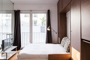 Fer et planche à repasser, Wi-Fi gratuit, draps fournis