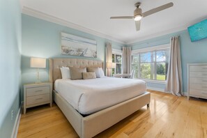 3 bedrooms, iron/ironing board, free WiFi, bed sheets - Golf Carts ~ Back Patio  ~ Community Pool (Miramar Beach)