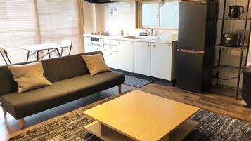 Ferienhaus, Nichtraucher (Private Vacation Home) | Wohnbereich | Flachbildfernseher