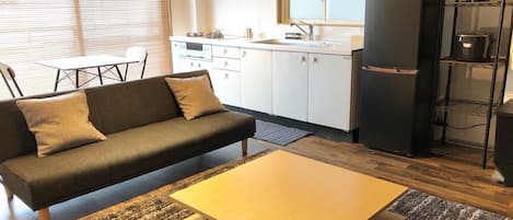 Private Vacation Home, Non smoking | Living area | Flat-screen TV