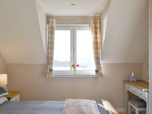 5 chambres, accès au Wi-Fi (inclus), literie fournie