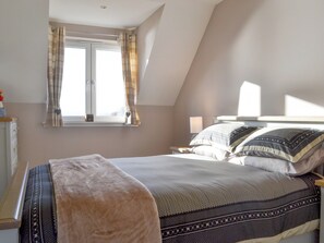 5 bedrooms, free WiFi, bed sheets
