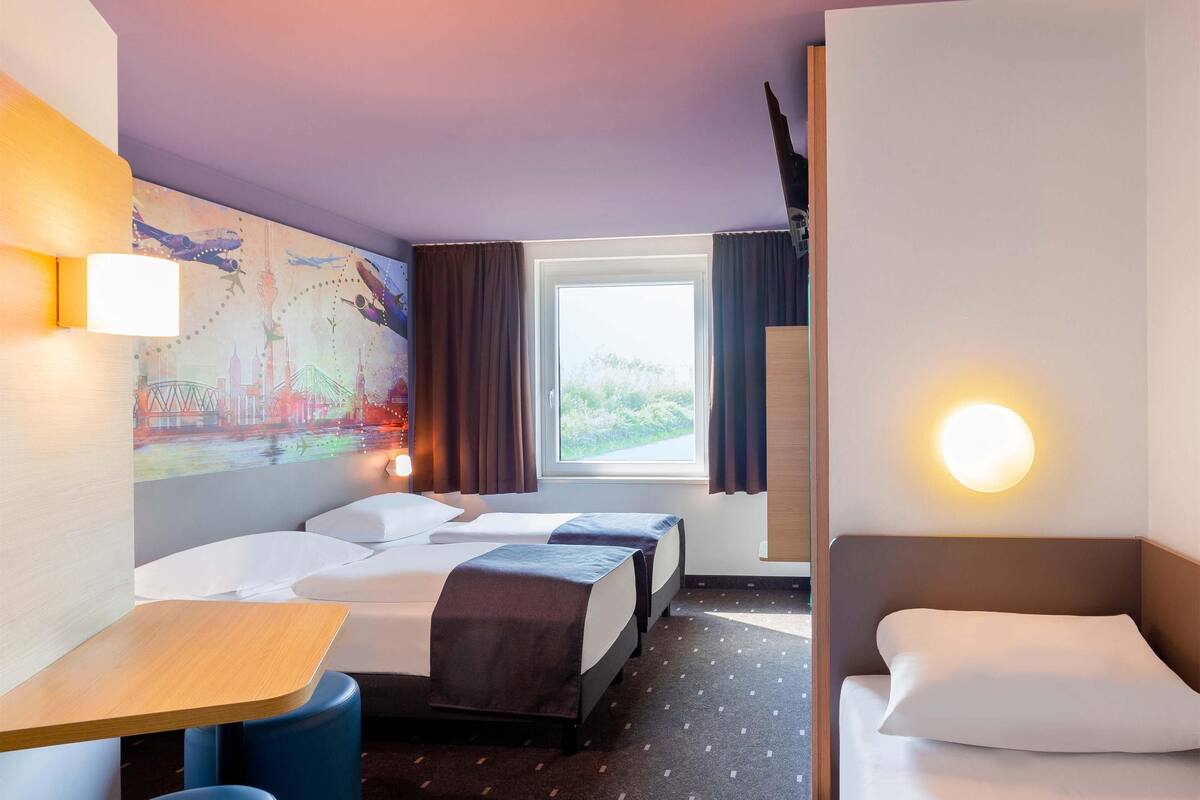 Triple Room | 1 bedroom, desk, laptop workspace, soundproofing