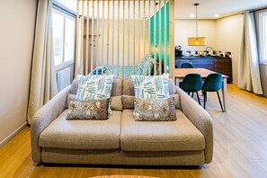 1 bedroom, iron/ironing board, WiFi, bed sheets - Gîte "Le Floral" - 2/4 pers - 3* - 10min from Beaune (Saint-Romain)