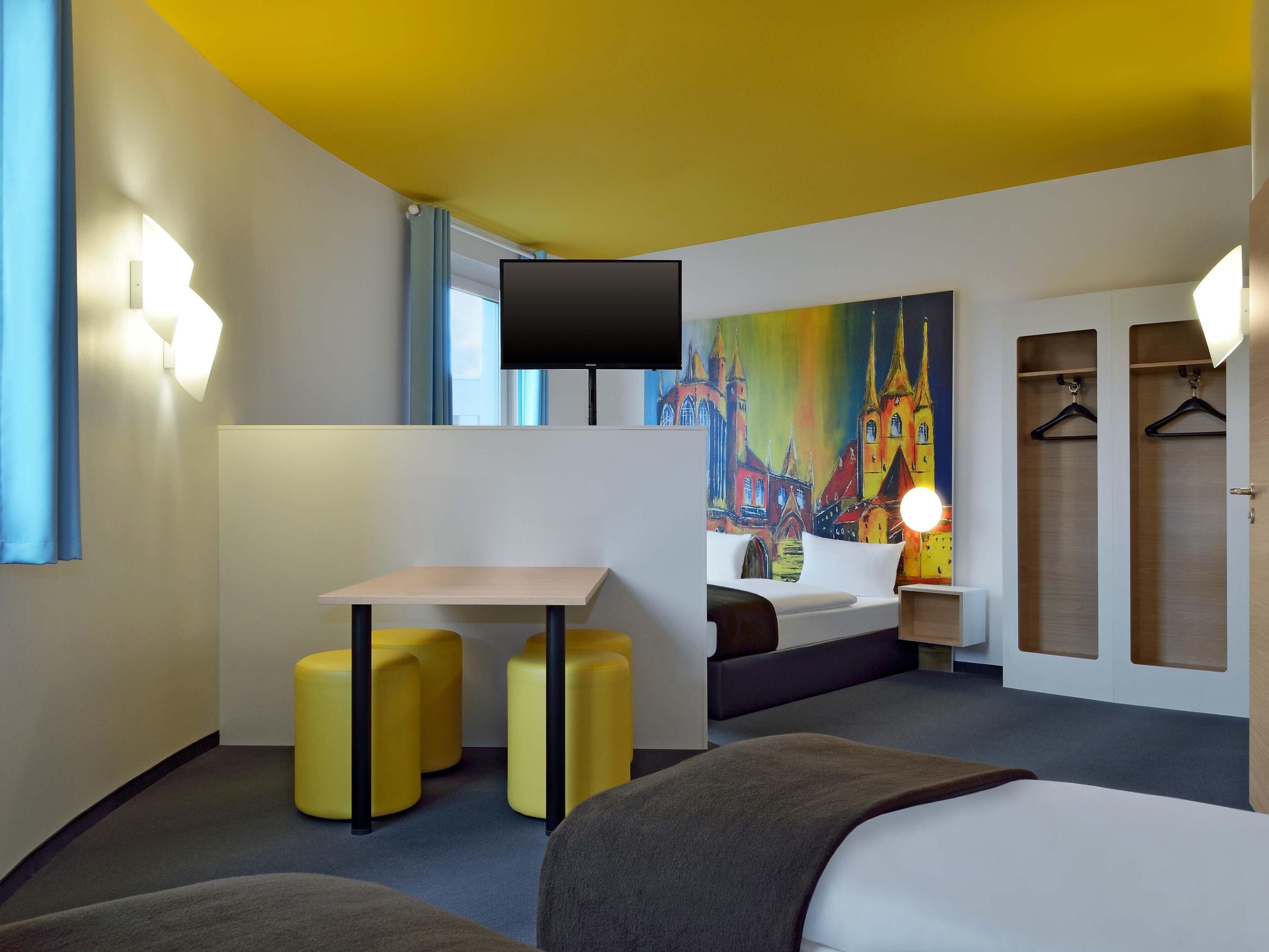 四人房 | 書桌、隔音、免費無線上網、床單