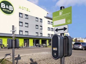 Exterior - B&B Hotel Erlangen-Süd (Erlangen)