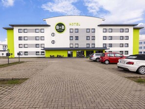 Exterior - B&B Hotel Erlangen-Süd (Erlangen)