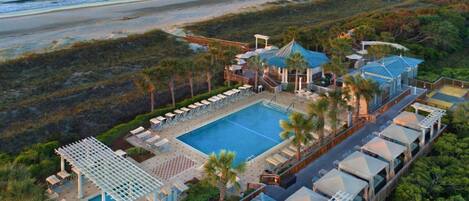 Indoor pool, outdoor pool