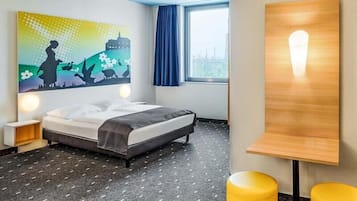 Schreibtisch, kostenloses WLAN, Bettwäsche