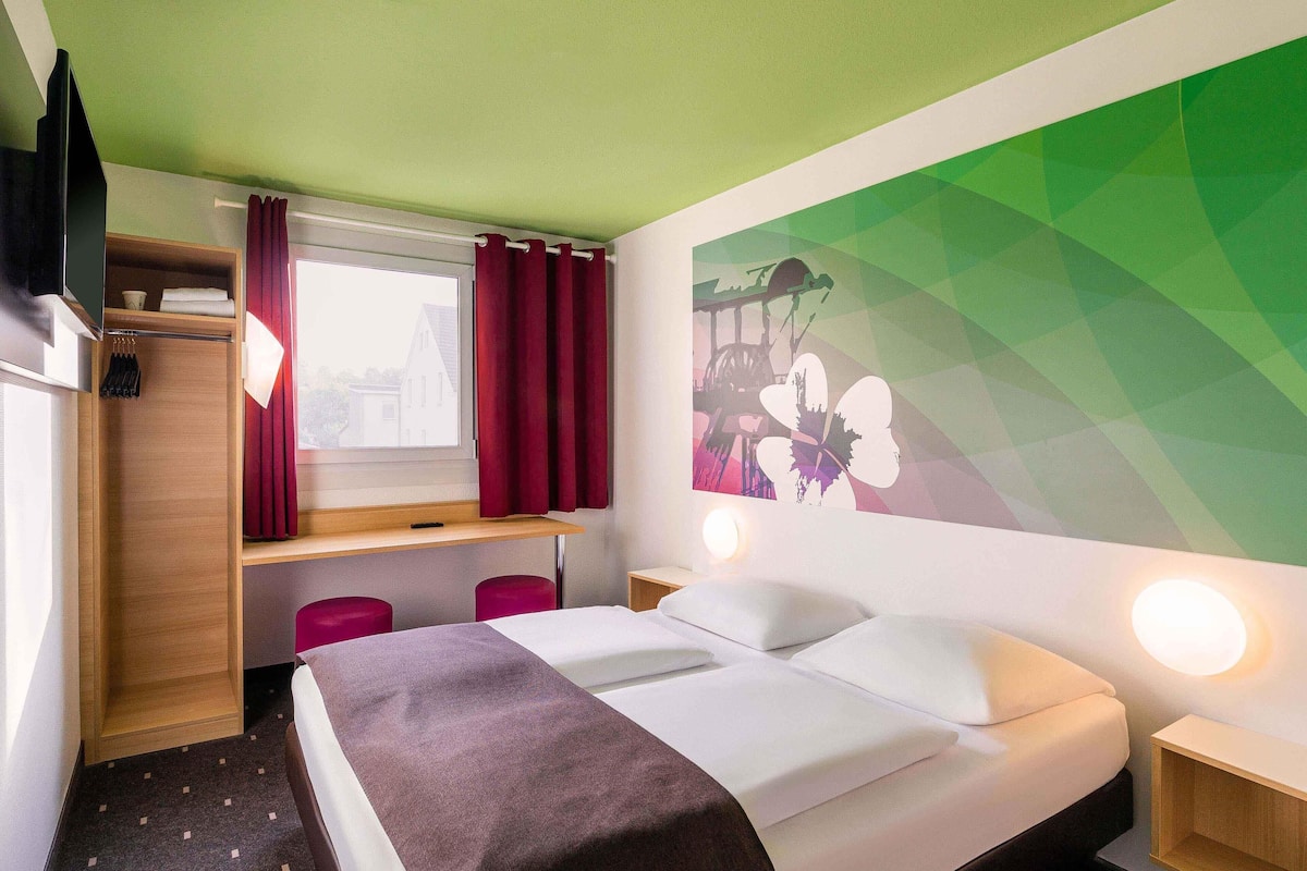 Doppelzimmer | Schreibtisch, schallisolierte Zimmer, kostenloses WLAN, Bettwäsche