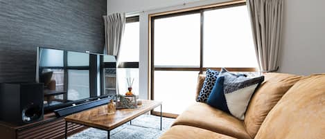 Apartment, Non Smoking | Living area