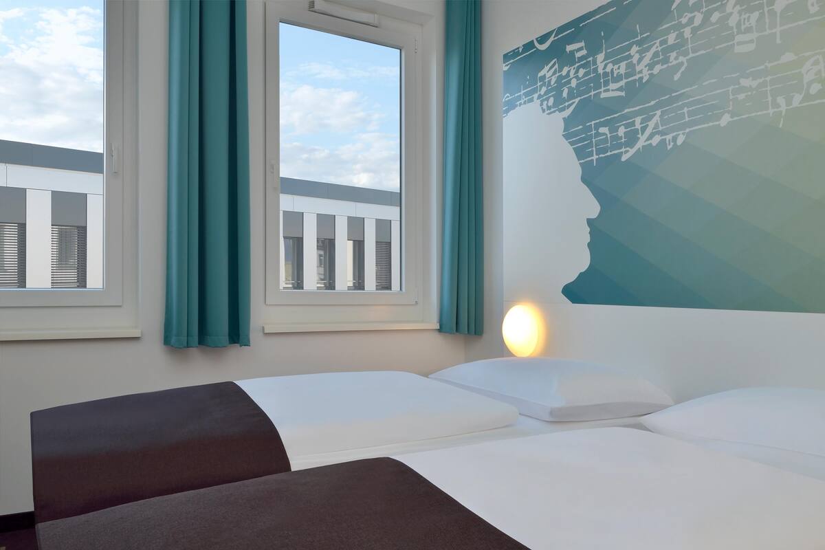 twin room | 1 bedroom, desk, soundproofing, free wifi