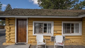 Exterior - Ashton Historic Log Cabins 7 (Ashton)