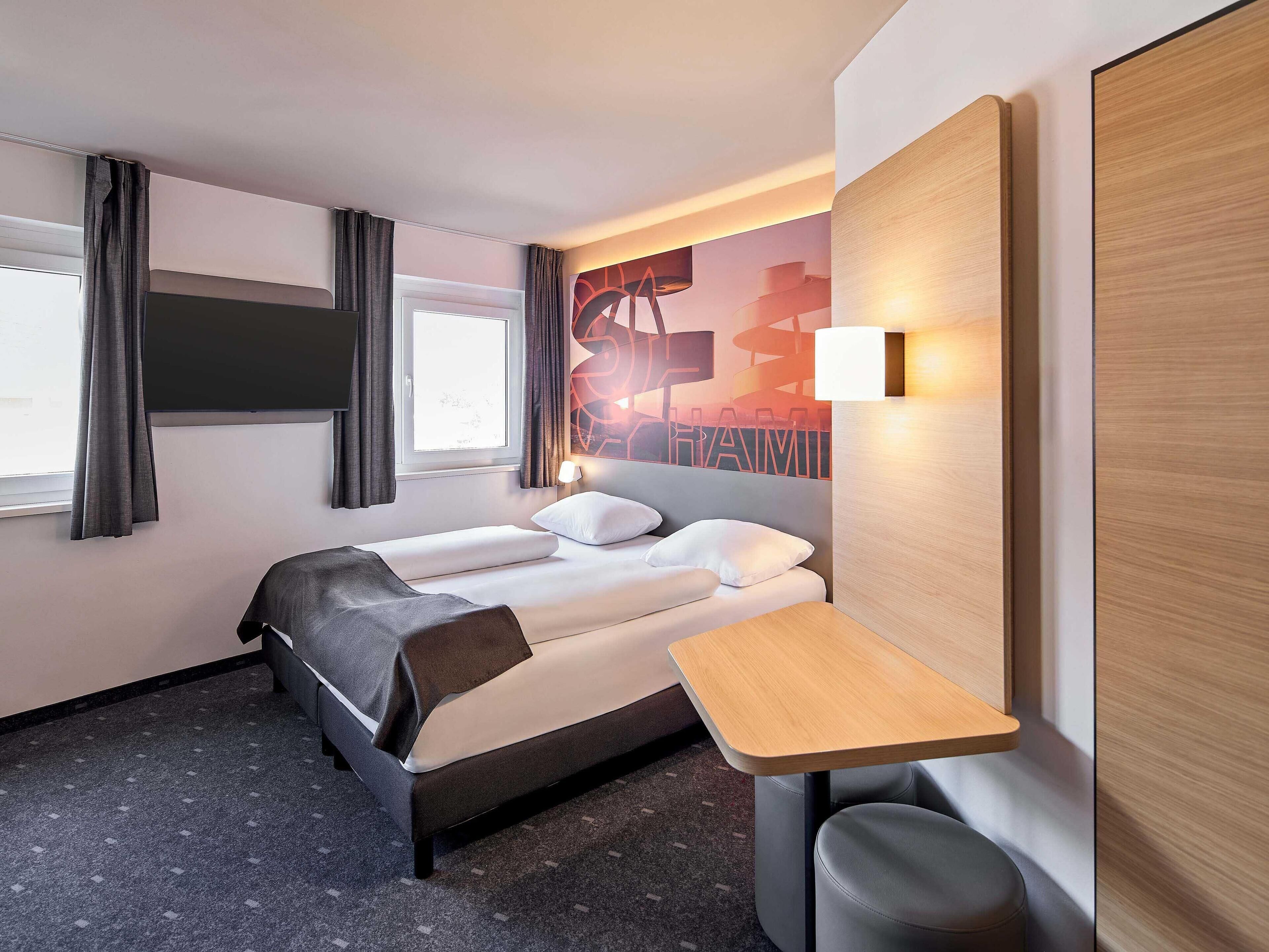 Quadruple Room | Desk, soundproofing, free WiFi, bed sheets