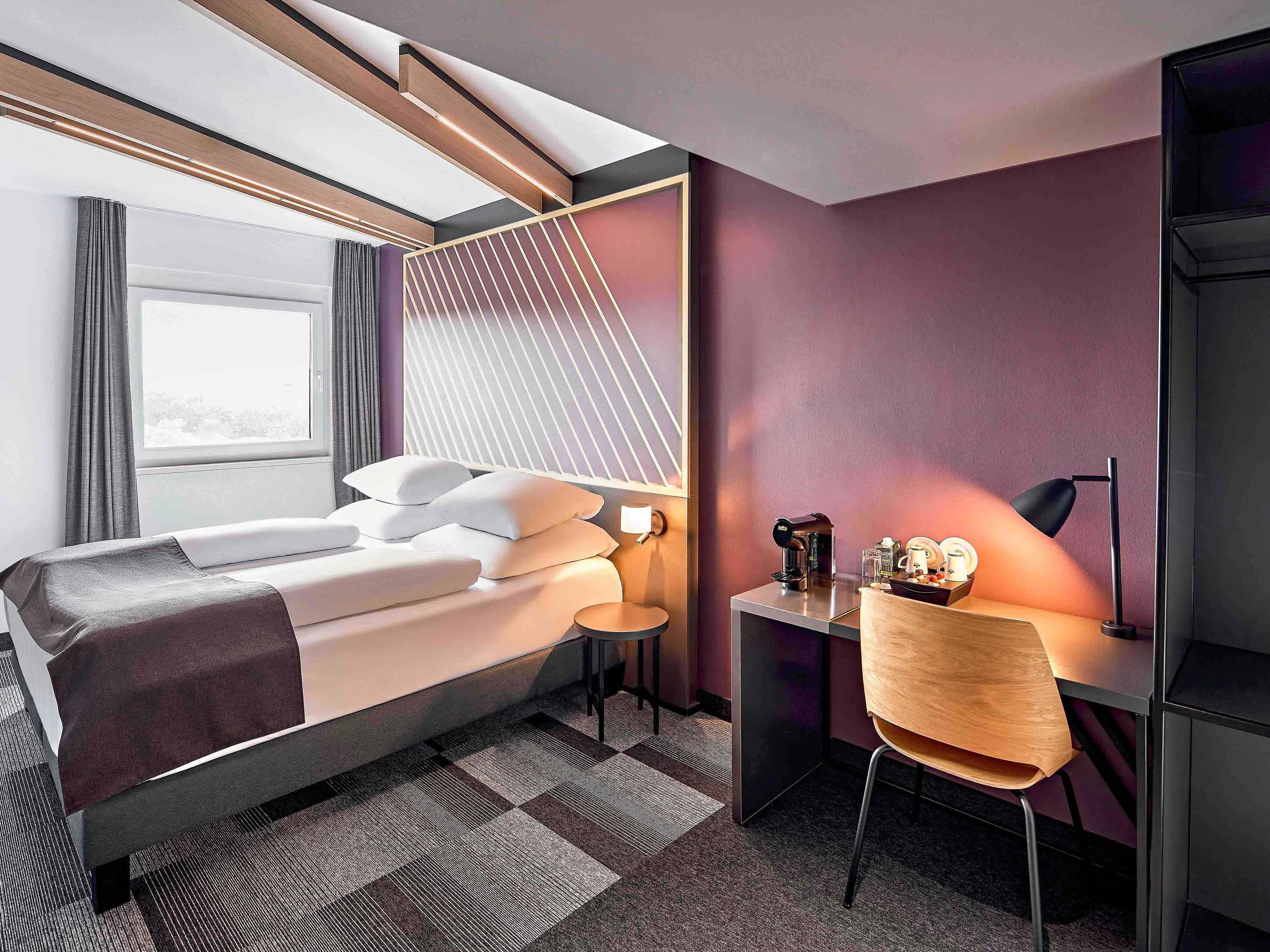 Quarto casal premium | Escrivaninha, quartos à prova de som, Wi-Fi de cortesia, roupa de cama