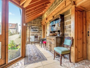 Interior - Seaton Court - UK31955 (Staithes)