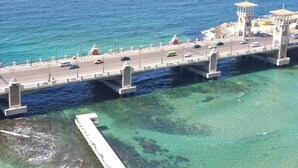 Vista al agua