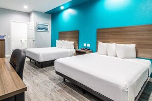 Bureau, espace de travail pour ordinateur portable, rideaux occultants