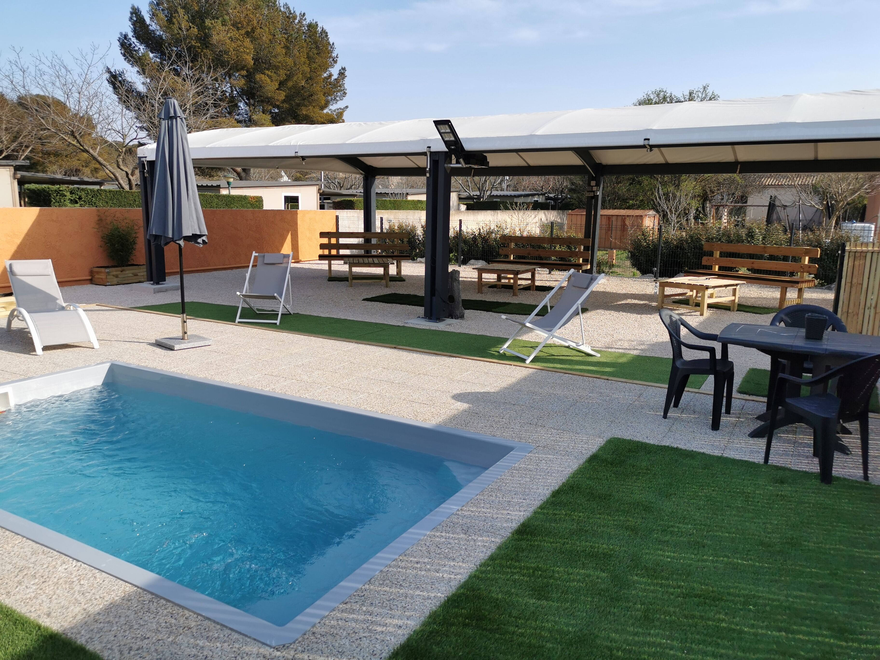LARGE MOBILE HOME N ° 1 ALL COMFORT AIR-CONDITIONED 400M ON FOOT OF THE SEA
