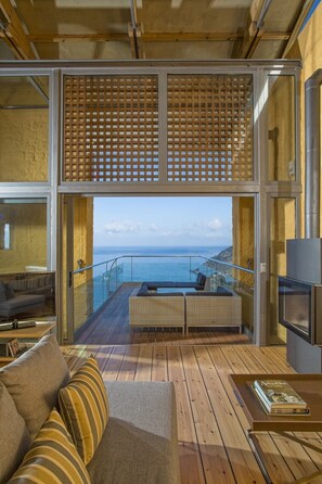 TV, stereo - Infinity pool ★Unique Architecture★Jacuzzi hot tub★Stunning seaview (Ravdoucha)