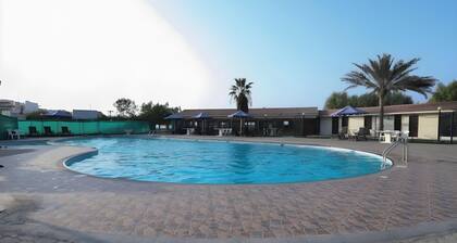 Holiday Beach Motel