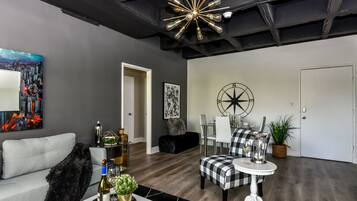 Premium Apartment | In-room dining