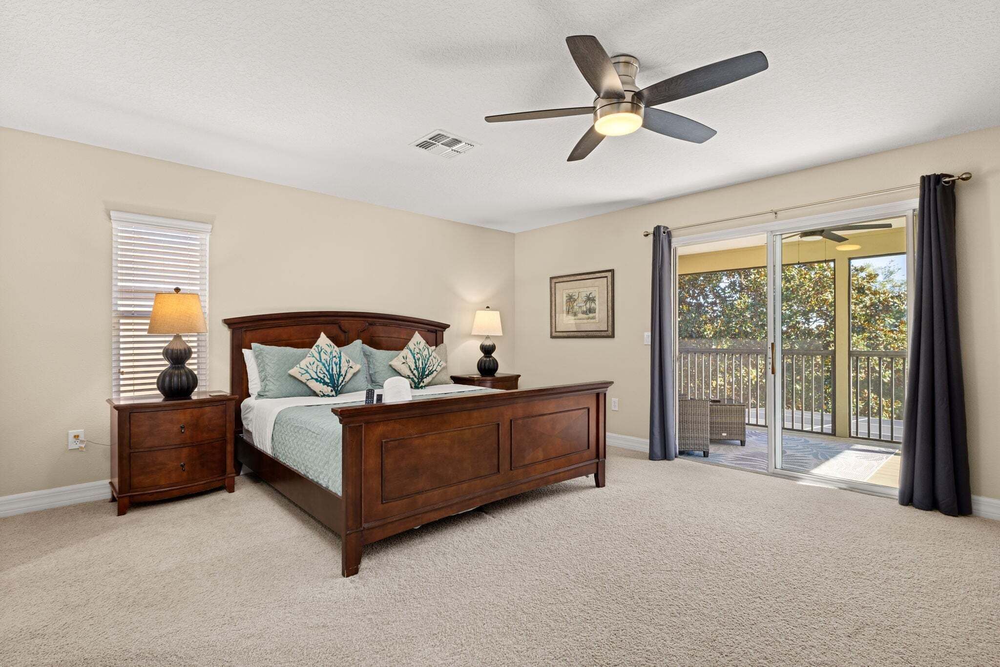 4 bedrooms, iron/ironing board, free WiFi, bed sheets