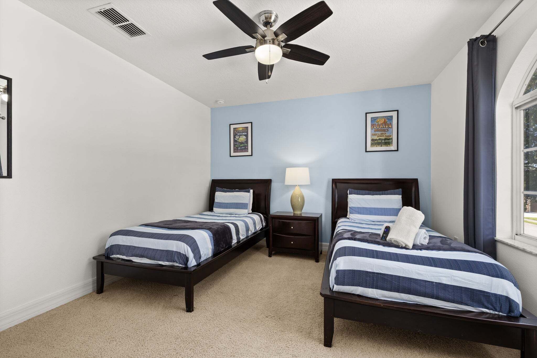4 bedrooms, iron/ironing board, free WiFi, bed sheets