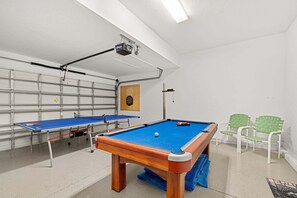 Spielezimmer