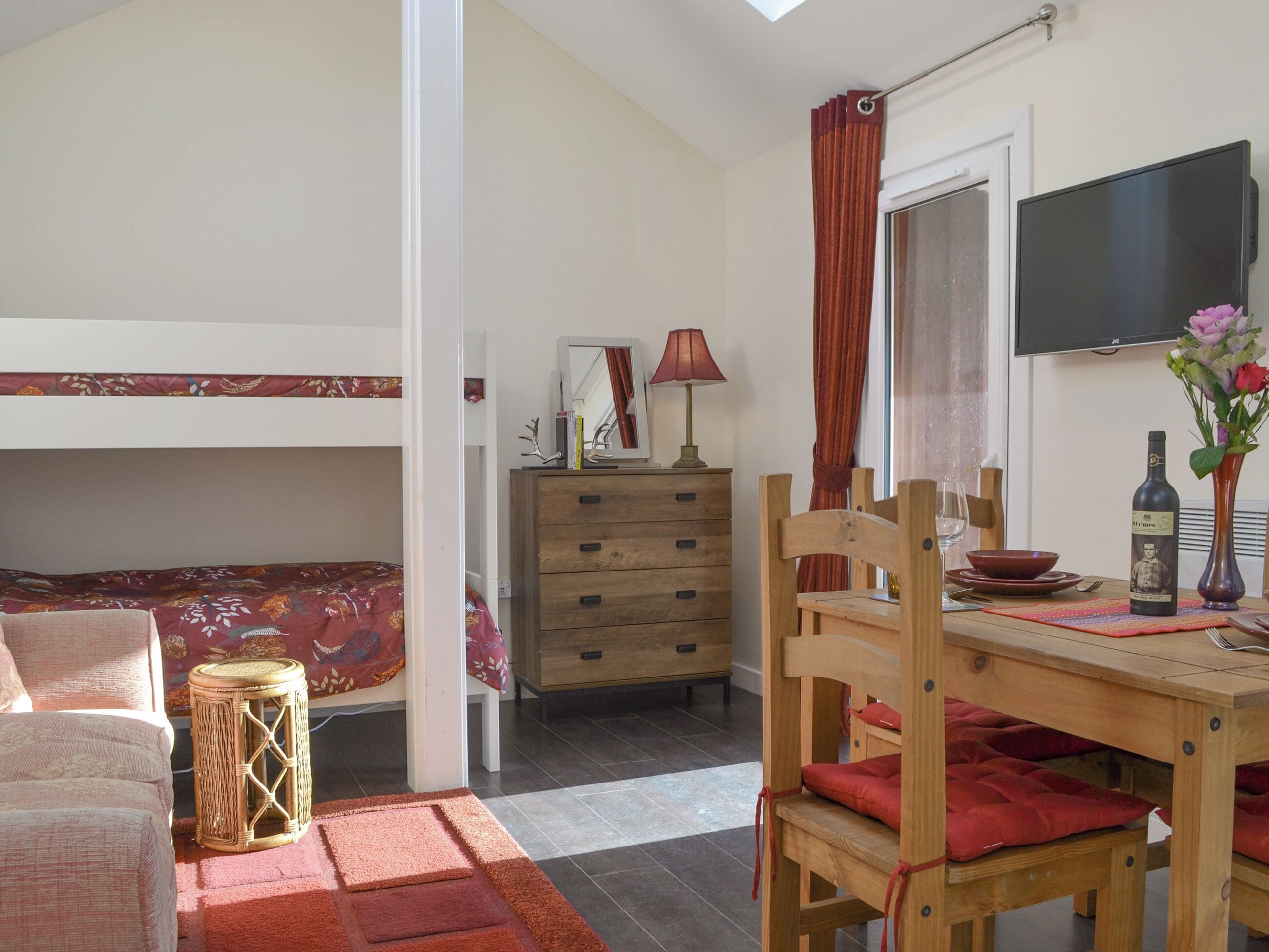 1 bedroom, free WiFi, bed sheets
