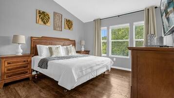 3 bedrooms, iron/ironing board, travel cot, WiFi