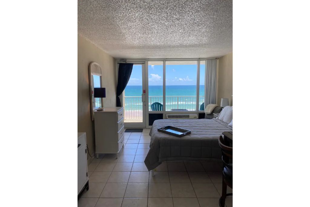 R&R Oceanfront Getaway