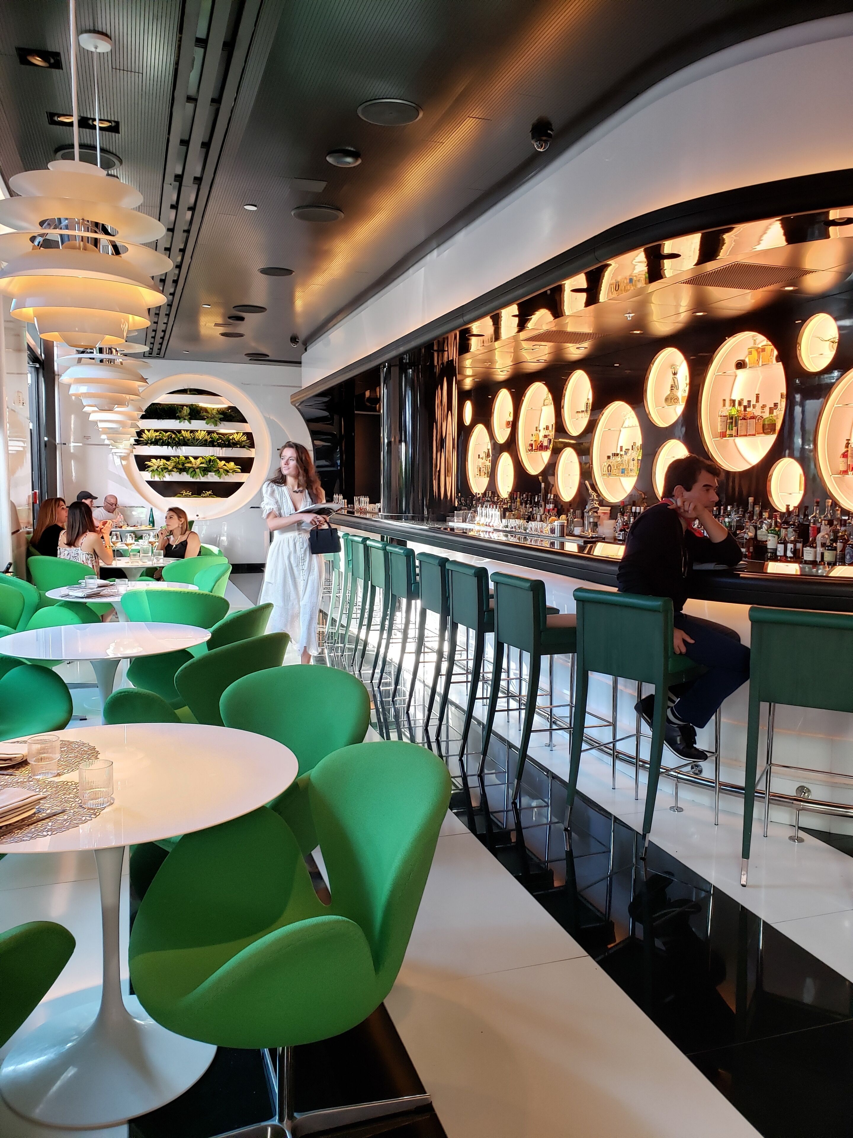 Bar (in der Unterkunft)