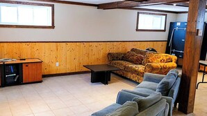 Living area - Cottage Champagnat (Saint-Gabriel-de-Valcartier)