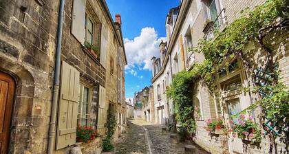 Suite Cosy Flat Senlis Hyper-Centre with Private Sauna