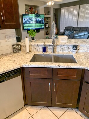 Interior - It’s AZ Time...Relax in a private heated pool, Golf, Spring Training, Hiking! (Surprise)