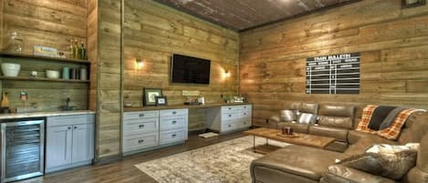 TV, fireplace, DVD player