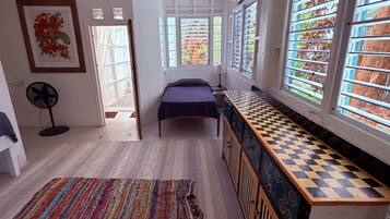 1 bedroom, in-room safe, iron/ironing board, WiFi