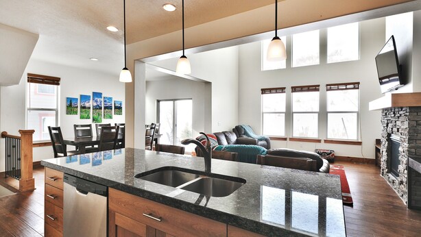 Townhome, 4 Bedrooms | Private kitchen - Parks Edge 1119 West Abigail by Blueswell (Heber City)