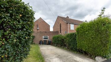 Superior Apartment, Private Bathroom (Taylor Avenue) | Exterior