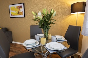 Superior-Apartment, eigenes Bad (Taylor Avenue) | Lounge