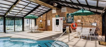 The Spice Rack | *NEW* Private Pool, Pet-Friendly, Hot Tub, Community Indoor Pool/Tennis